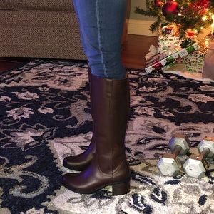 clarks hollis moon boots